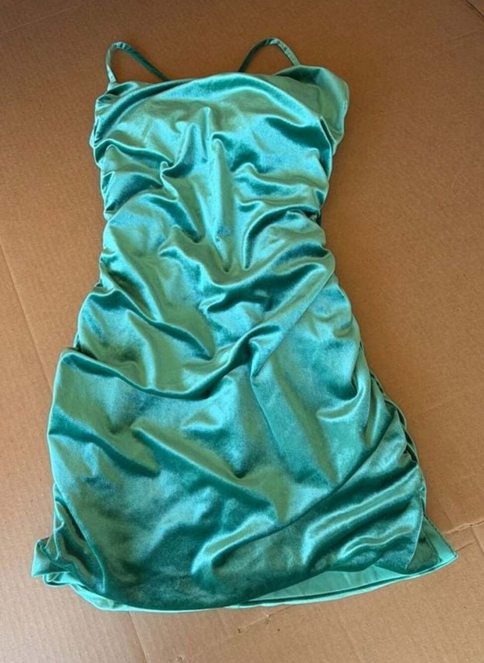 Velvi Marilyn Velvet Mini Dress Evergreen Medium V103